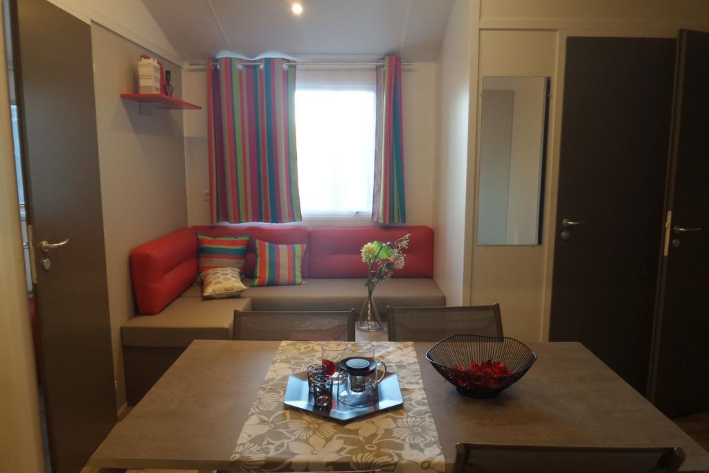 Camping Mobile Home U Sole Marinu Патрімоньйо Номер фото
